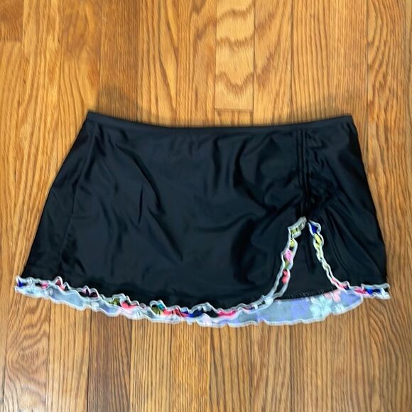 Island Escape Mariposa Ruffled Ruched Swimsuit Skirt size 10 NWT - Picture 2 of 10